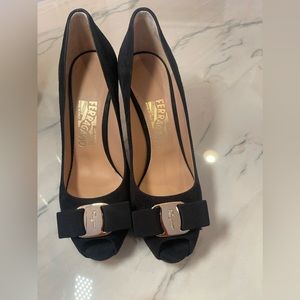 Brand new Ferragamo shoes. Worn once.